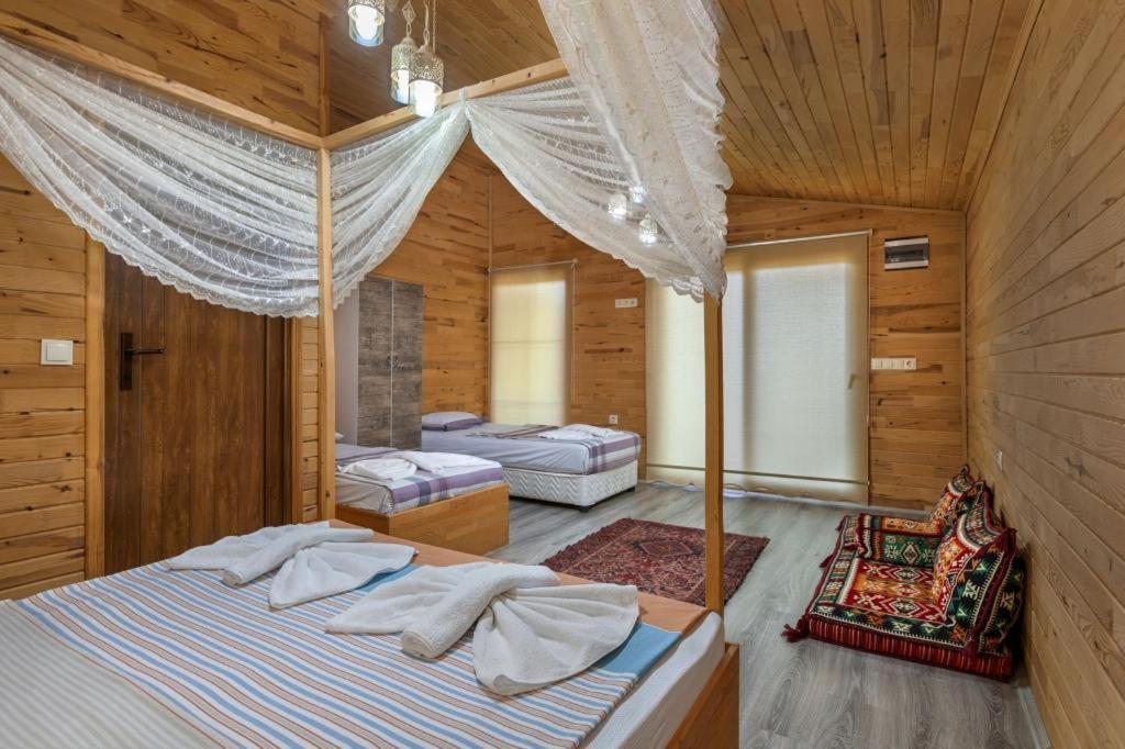 Apartament Flora Pansiyon Cirali Kemer Zewnętrze zdjęcie