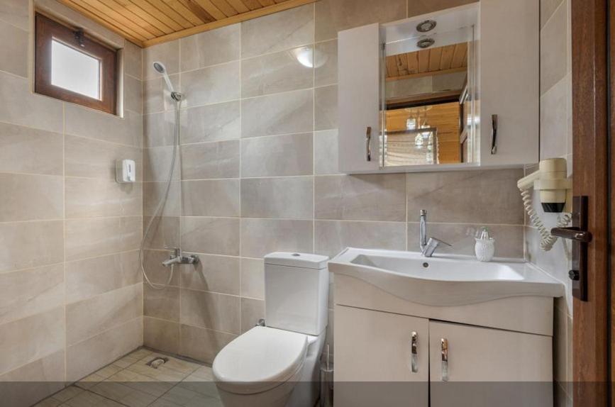 Apartament Flora Pansiyon Cirali Kemer Zewnętrze zdjęcie