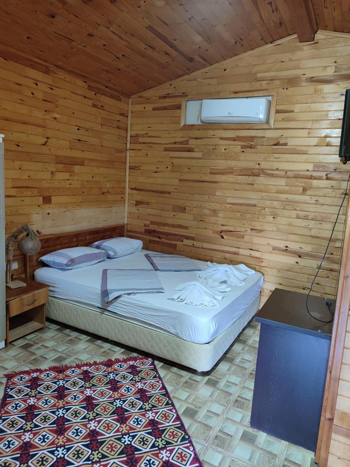 Apartament Flora Pansiyon Cirali Kemer Zewnętrze zdjęcie