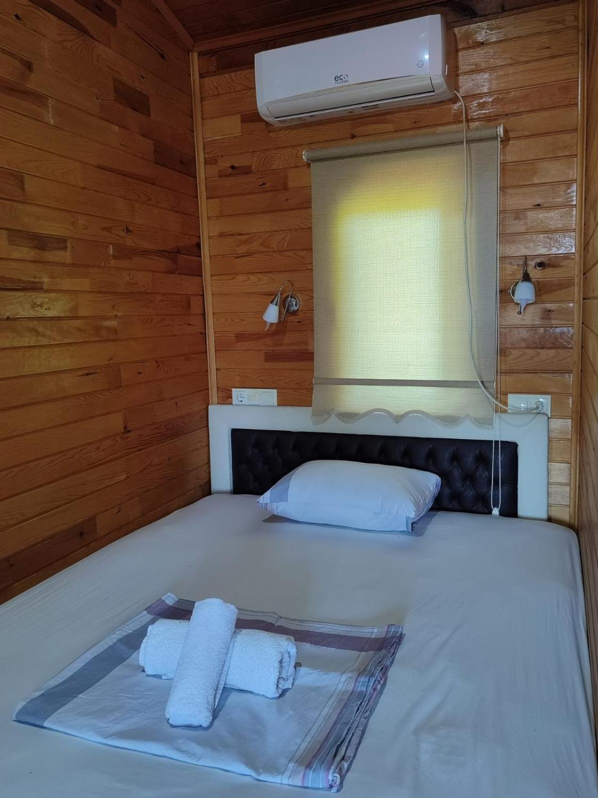 Apartament Flora Pansiyon Cirali Kemer Zewnętrze zdjęcie