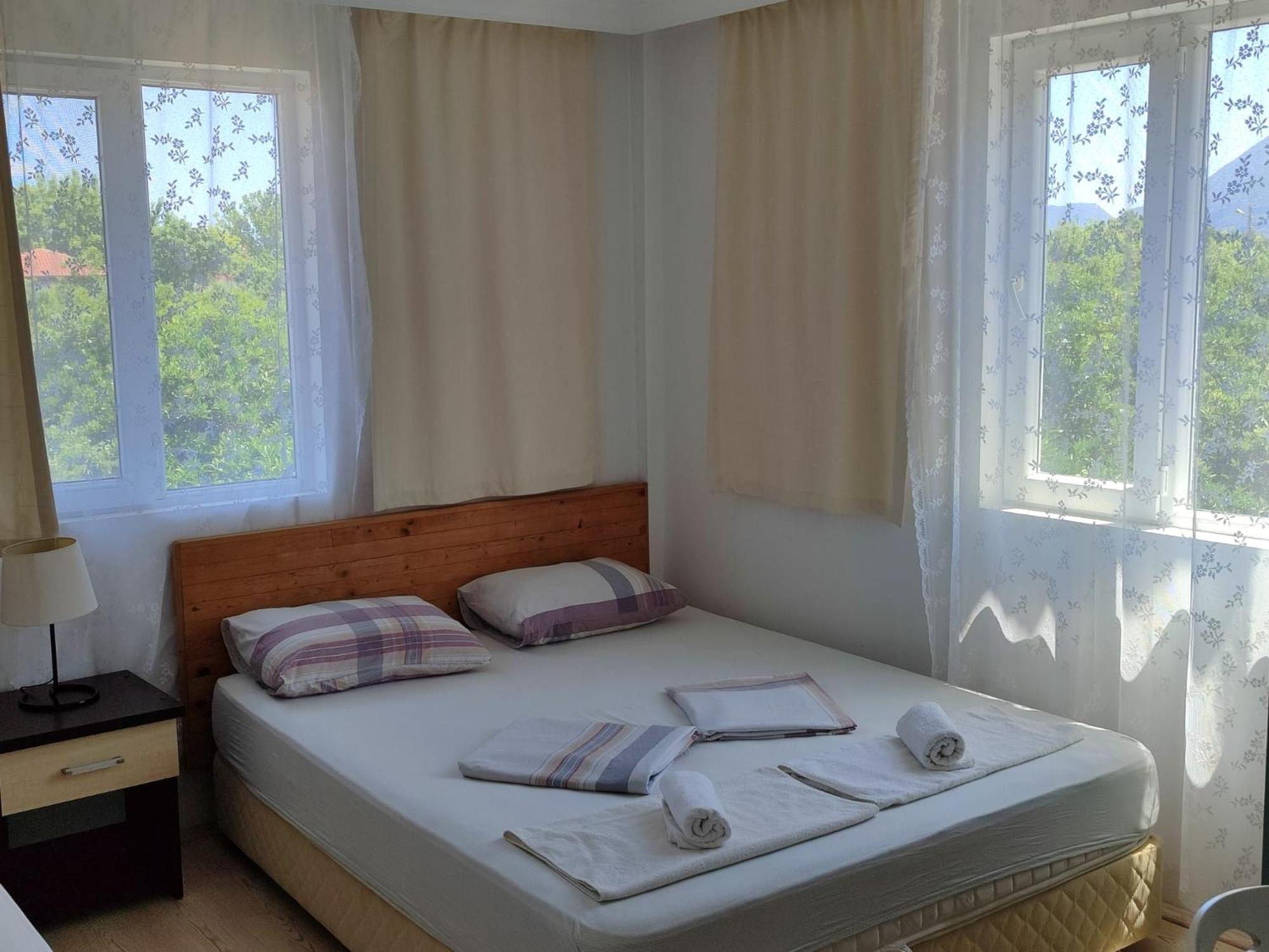 Apartament Flora Pansiyon Cirali Kemer Zewnętrze zdjęcie
